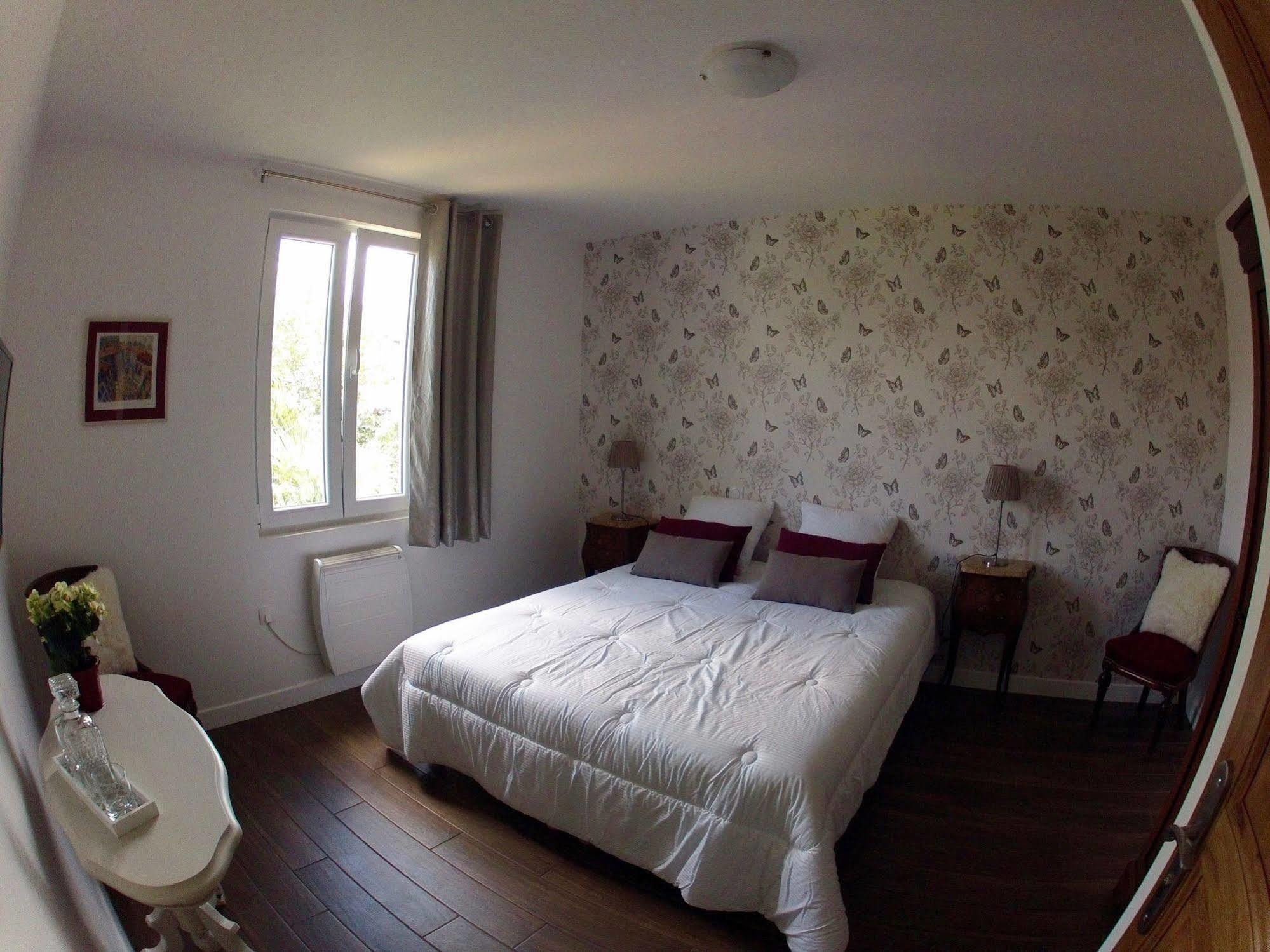 Bed and Breakfast Aux Arenes De Bayona Exterior foto
